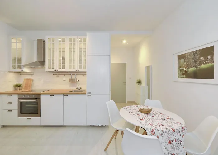 Candela, No 2 Apartman *