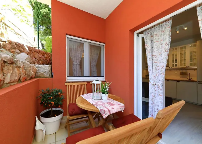 Candela, No 2 Apartman