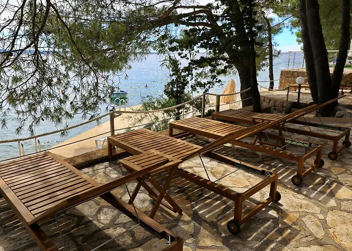 Candela, No 2 Apartment Starigrad Paklenica