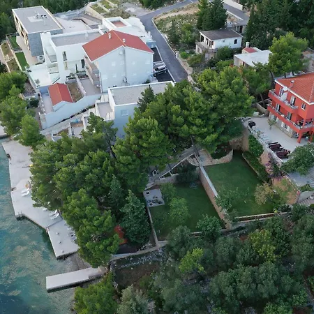 Apartamento Candela, No 2 Starigrad Paklenica