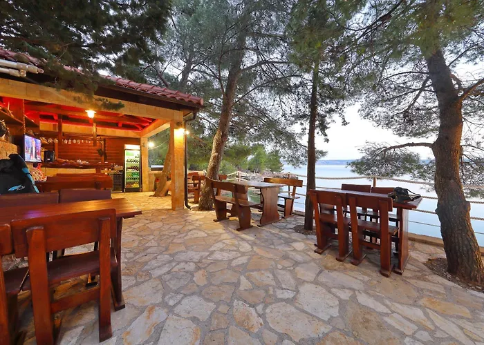 Candela, No 2 Starigrad Paklenica