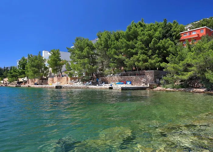 Candela, No 2 Appartement *